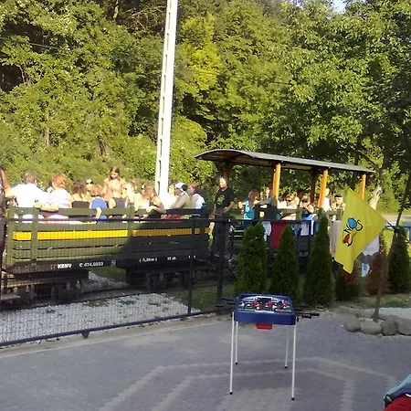 Hostal Aranytolgy Szallo