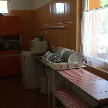 Hostal Aranytolgy Szallo Kemence